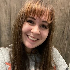 Meet your Posher, Isabel